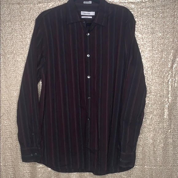 Calvin Klein Stripped Button Up - Picture 1 of 3